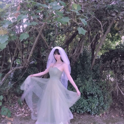18张高清婚纱系女生头像 唯美精致氛围感拉满