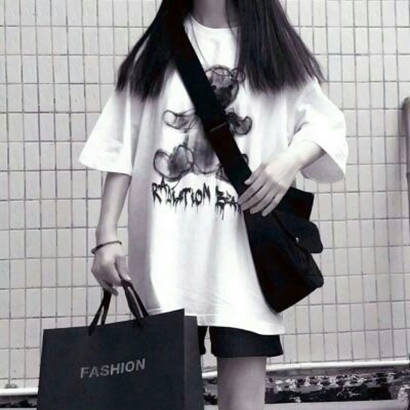 36张高清不露脸女生部位酷头像 干净氛围感拉满