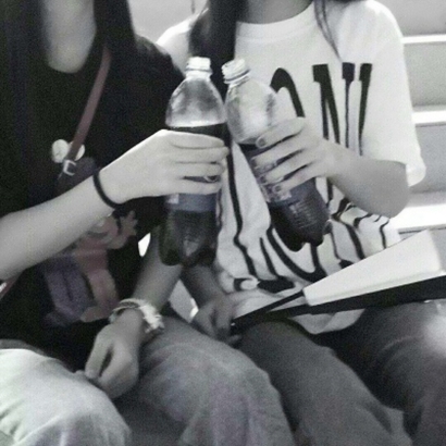 22张高清部位闺蜜头像 一对两张好看网图合集