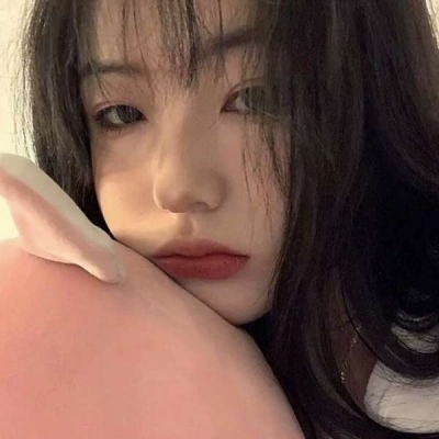 14张现实素颜女生生活照真人头像合集