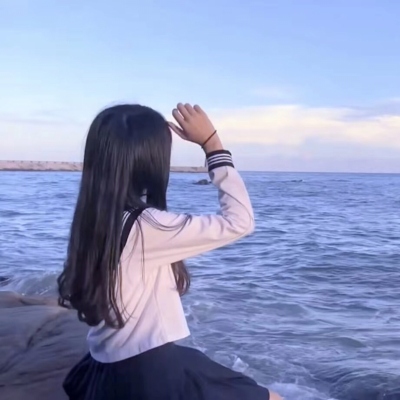 8张干净清爽的海边女生头像，颜值拉满超适合当头像