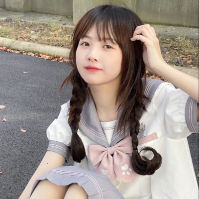 12张元气感拉满的真人小清新女生头像