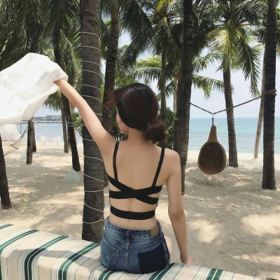 15张高清高冷性感女生头像合集