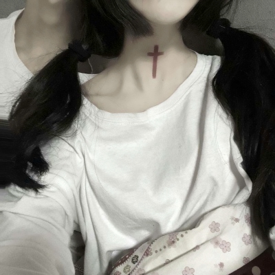 女生霸气社会QQ头像！19张高清拽酷女生头像合集