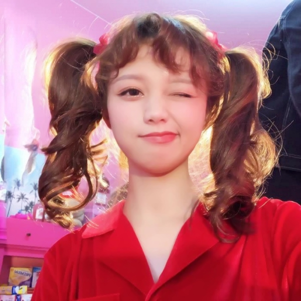 16张超清爽！简单干净气质女生高清头像合集