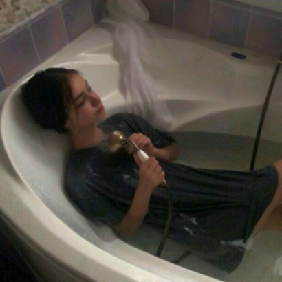 27张高清欧美个性女生头像合集