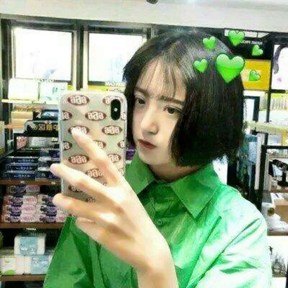 20张高清可爱女生绿色系头像 直接存不用等