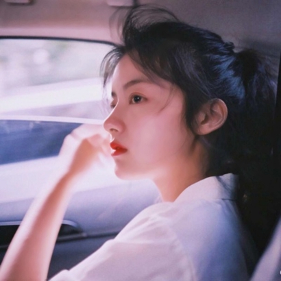 36张高清原宿风女生潮流头像合集