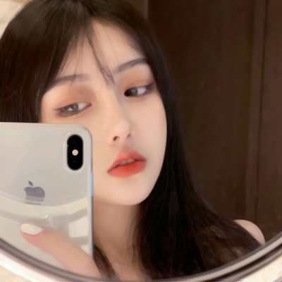 13张高清高冷御姐风女生头像合集