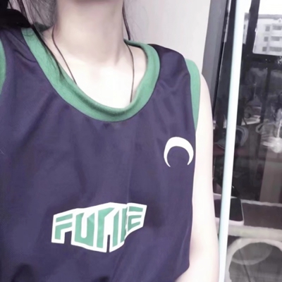 女生身段高清头像合集！10张干净质感女头直接存