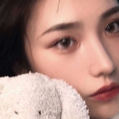 超火高清女生头像合集 共18张