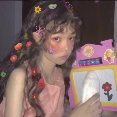 30张高清好看的女生真人头像分享