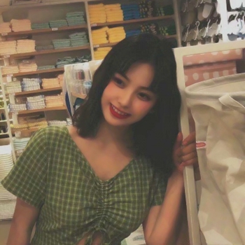 12张高清气质复古女生头像 氛围感拉满