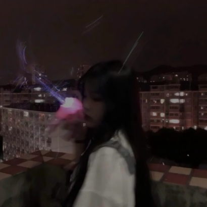 双人闺蜜头像来啦！14张拿泡泡机的女生高清头像合集