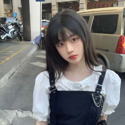 适合网恋用的真人女生网图头像合集（13张）