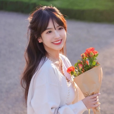 女生高清好看微信头像合集 共10张