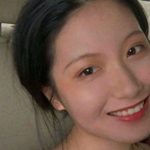 8张高清好看的女生大头贴头像合集