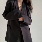 8张ins小众冷淡风真人女生头像合集