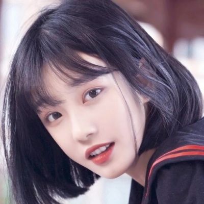 网红小姐姐高清头像合集，21张好看头像直接存