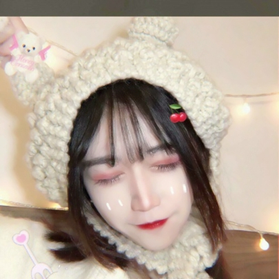 17张高清兔耳女生真人头像 好看又治愈