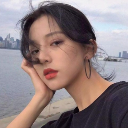 最新搞怪可爱女生头像 高清真人版合集共33张