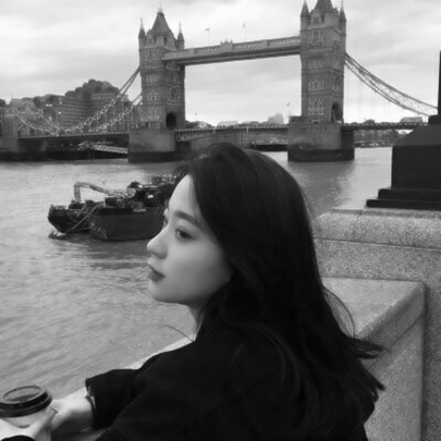 17张高清真人小姐姐头像 好看的女生头像合集