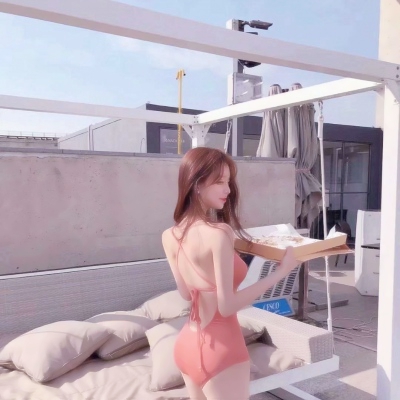 23张高清韩国女生微信头像 好看又百搭