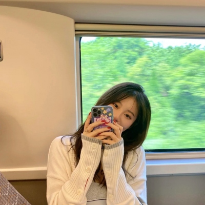 适合网恋用的真人女生网图头像合集（13张）