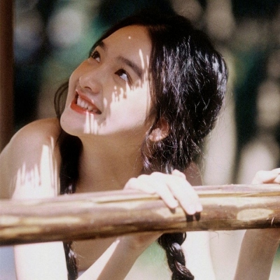 9张温柔感拉满的复古港风女生头像，快收藏！