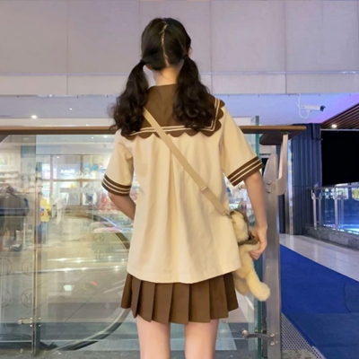 24张高清好看的JK制服女生头像合集