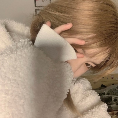 16张精致好看的真人女生头像，快存起来当头像