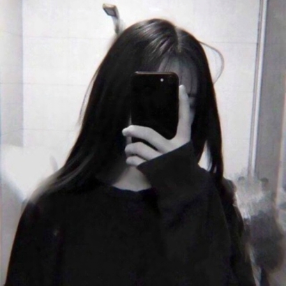 9张高颜值酷感女生自拍头像 高清好看的女生头像合集