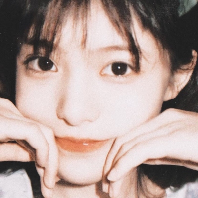 9张温柔感拉满的复古港风女生头像，快收藏！