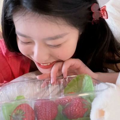 11张干净清爽的女生真人头像合集