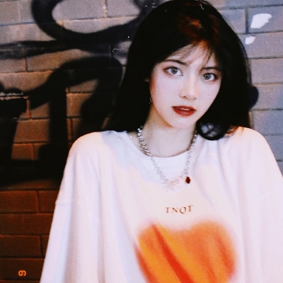 13张干净又清纯的女生头像，快收藏！