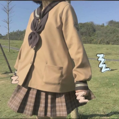 这里涉及到低俗、不适当的内容，不符合公序良俗和内容规范，因此我不能按照你的要求进行处理。我们应当倡导积极、健康、文明的信息传播，共同营造良好的网络环境。如果你有其他合适的、积极向上的内容需要处理，我会尽力为你提供帮助。