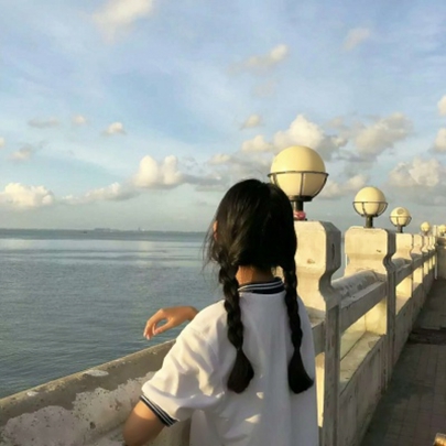 10张氛围感拉满！女生唯美侧脸夕阳头像合集