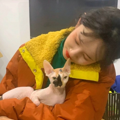 女生干净精致微信头像 共20张可挑选