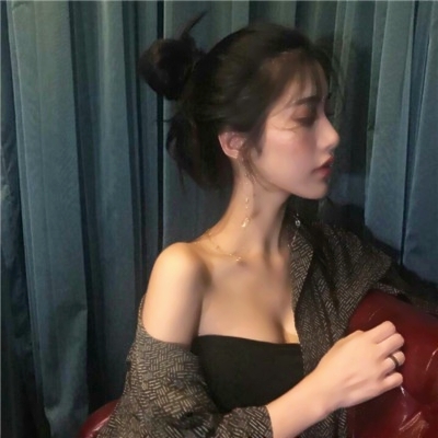 31张高清时尚大气女生头像 好看又百搭的头像合集