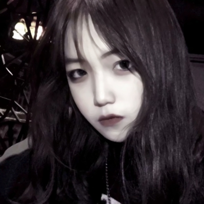 15张高清潮酷女生个性头像 氛围感拉满