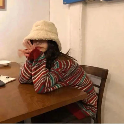 ins上超火的女生QQ头像合集，共19张