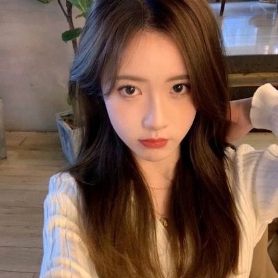 适合网恋的有气质真人女生头像合集（18张）