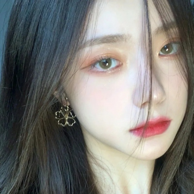 女生真人好看头像合集 这次整理了9张适合女生用的头像