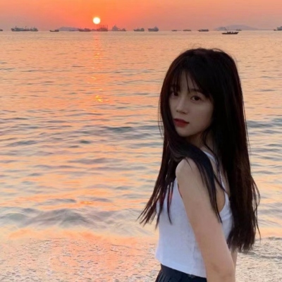 高清好看的真人女生头像 共18张