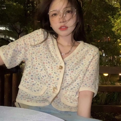 20张ins风清冷模糊白月光女生真人头像分享