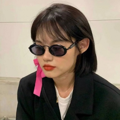 超火的霸气社会感女生头像来了，一共7张超酷图