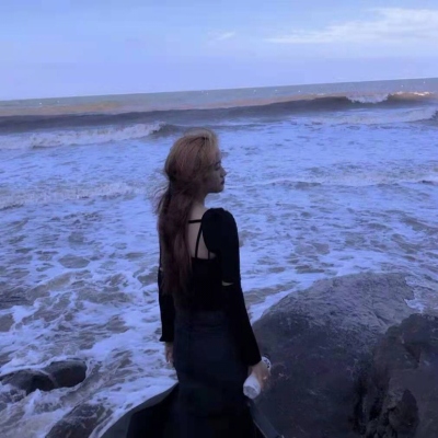 8张干净清爽的海边女生头像，颜值拉满超适合当头像
