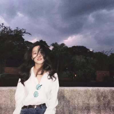 18张高清真人女生微信头像 质感拉满直接用