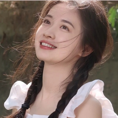 19张治愈感拉满的女生清新真人头像，每一张都让人看了舒服
