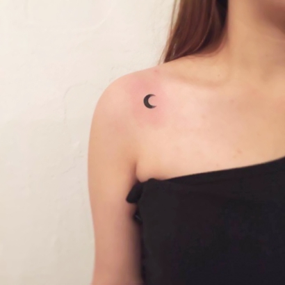 女生纹身部位头像合集 30张高清好看的女生部位纹身头像